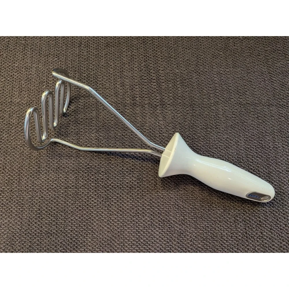 Zyliss Potato Masher Stainless Steel Zigzag Head Ergonomic Handle